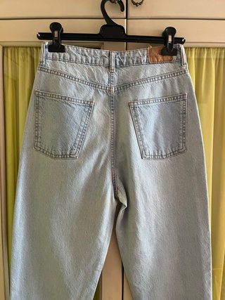 Pantalón Mom Fit Zara