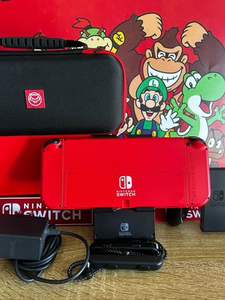 Nintendo Switch OLED edicion super mario  10/10
