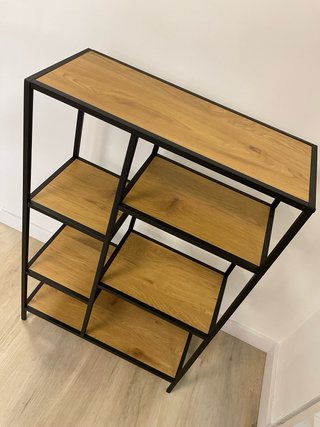 Estantería de Metal y Madera.