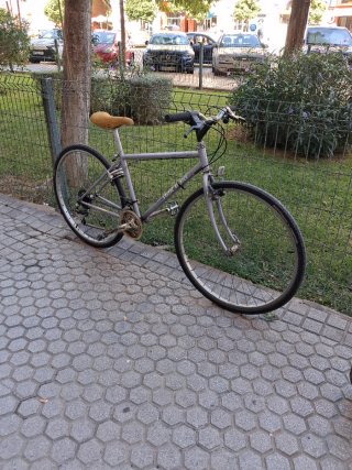 Bicicleta Híbrida 700