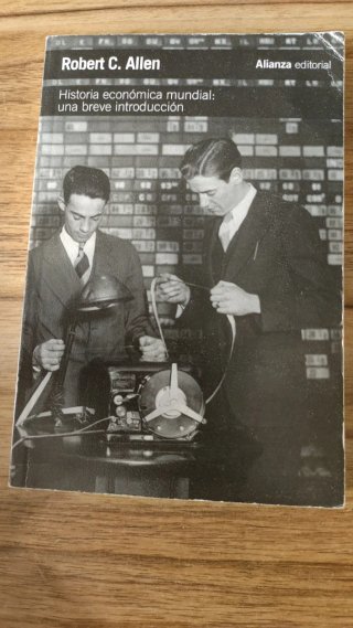 Historia económica mundial : una breve introduc...