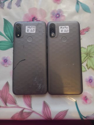 Lote de 2. Motorola E20