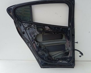 Puerta trasera izquierda ford focus active 450065