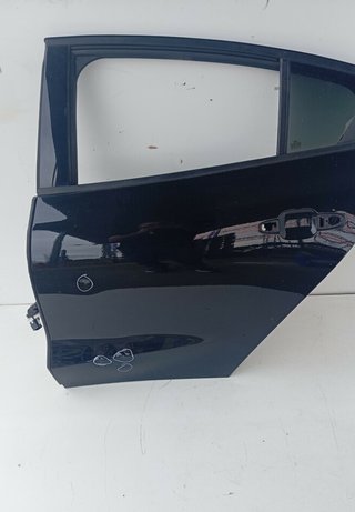 Puerta trasera izquierda ford focus active 450065