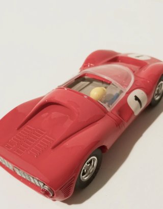 Ferrari 330 rojo claro