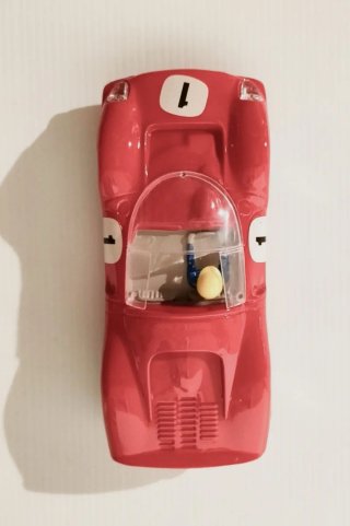 Ferrari 330 rojo claro