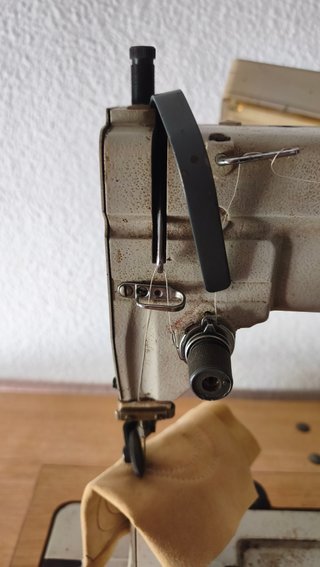 Máquina de Coser Industrial de Columna FOMAX