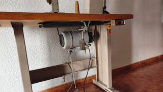 Máquina de Coser Industrial de Columna FOMAX