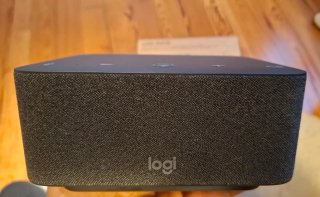 Logi Dock Logitech, docking station con altavoz