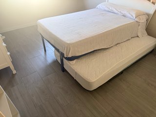 Somier de 105cm ,cabecero de madera blanco