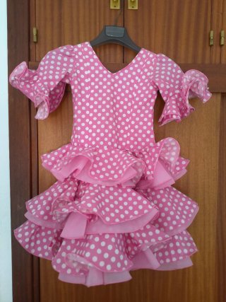 Vestido Flamenca Lunares Rosa, zapatos y complemen