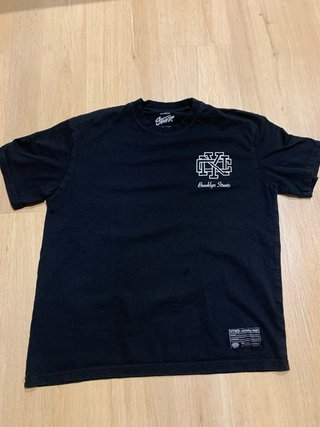 Camiseta Negra Pull&Bear Brooklyn Streets
