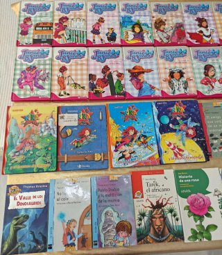 LOTE 43 LIBROS INFANTILES Y JUVENILES DE LAS FOTOS
