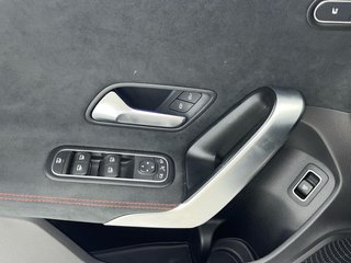 Mercedes-Benz Clase A 180 Sedan 100 kW (136 CV)