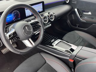 Mercedes-Benz Clase A 180 Sedan 100 kW (136 CV)