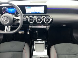 Mercedes-Benz Clase A 180 Sedan 100 kW (136 CV)