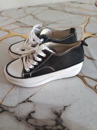 Bambas mujer talla 37 negras y blancas
