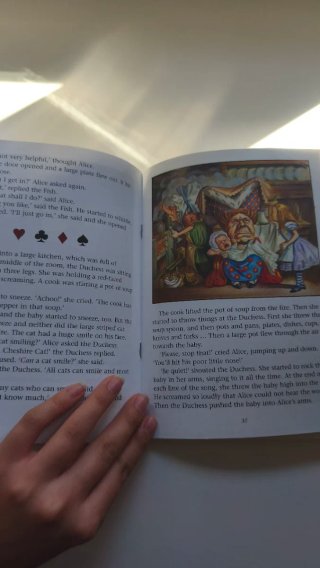 Explorers 5 Alice in Wonderland