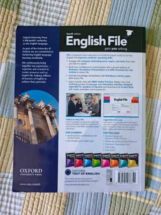 English File A2/B1 Pre-intermediate With Online...