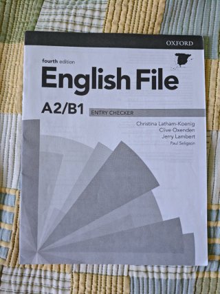 English File A2/B1 Pre-intermediate With Online...