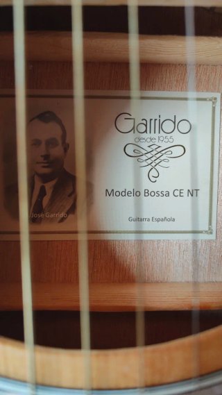 Guitarra Electroacústica Garrido Bossa CE NT