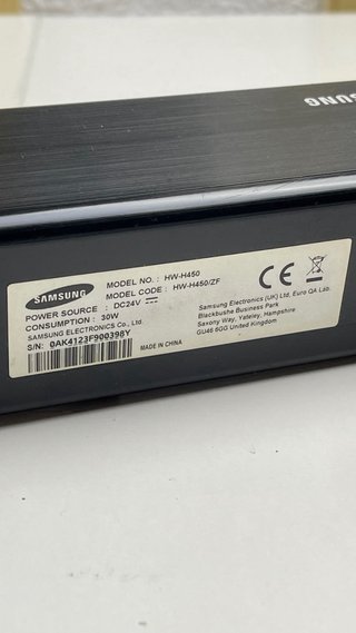 Barra de Sonido Samsung HW-H450 con Subwoofer