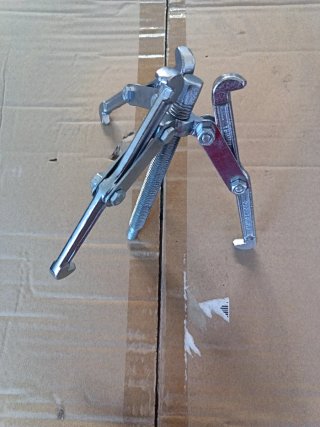 Extractor de rodamientos de 3 patas 150mm