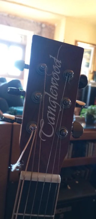 Guitarra Acústica Tanglewood