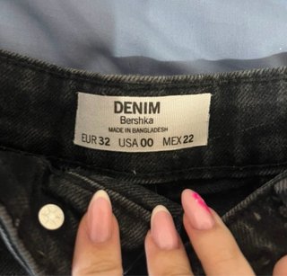 Pantalón corto vaquero Bershka negro