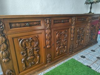 Mueble cajonero antiguo de madera