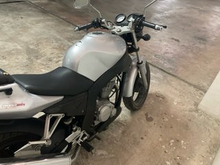 Daelim Roadwin 125 Naked Plata