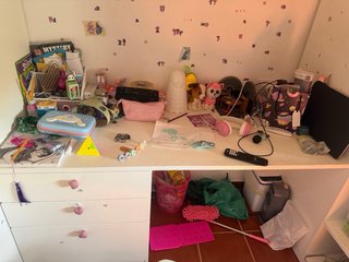 Cama Alta con Escritorio y Armario