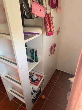 Cama Alta con Escritorio y Armario