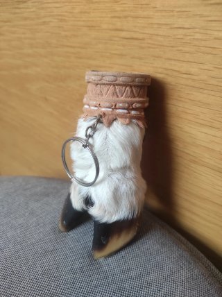 Llavero pata de cabra