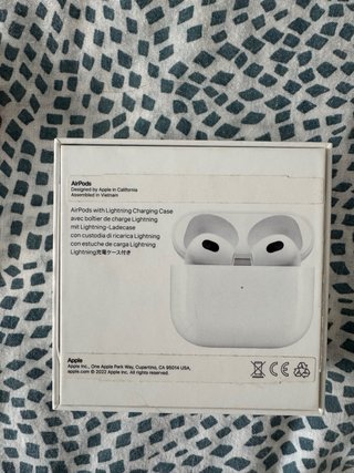 Apple AirPods 3 con 2 custodie