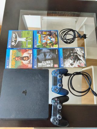PlayStation 4 Slim + 2 Mandos + 5 Juegos