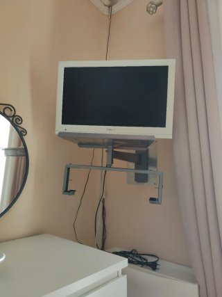 Televisión Nevir Blanca, LD 22 , con TDTHD