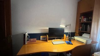 Dormitorio Juvenil con Cama y Estanterías