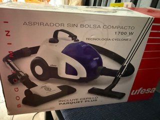Aspirador sin bolsa Ufesa 1700W