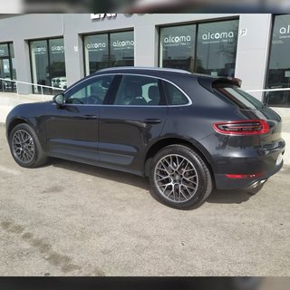 Porsche Macan S