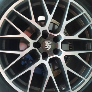 Porsche Macan S