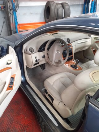 Mercedes-Benz CLK 2005