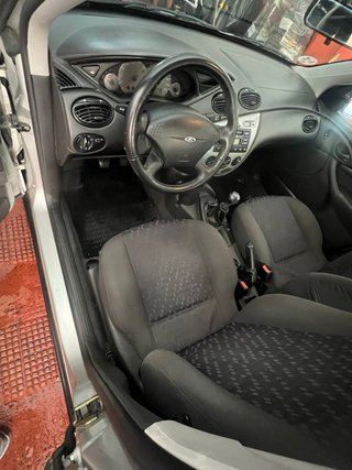 Ford Focus 2001