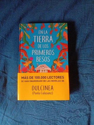 En la tierra de los primeros besos / In the Lan...