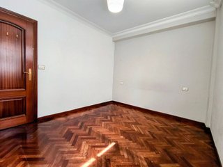 Piso en venta en Os Mallos - San Cristóbal en Coruña (A)
