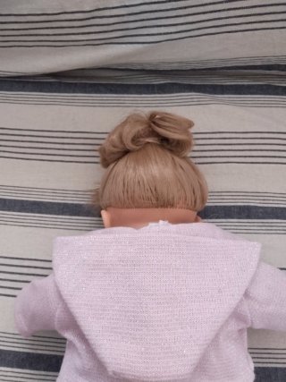 Muñeca de 42 cm con conjunto rosa