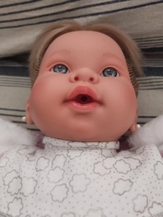 Muñeca de 42 cm con conjunto rosa