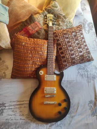 Guitarra tipo Les Paul