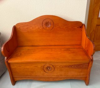 Banco de madera con almacenaje