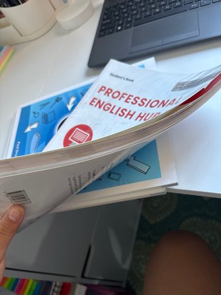 Libro de inglés, de formación profesional